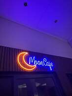 Golden Moon Apart Hotel