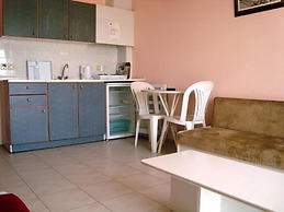 Golden Moon Apart Hotel