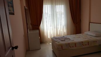 Golden Moon Apart Hotel