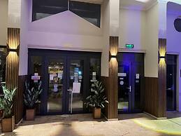 Golden Moon Apart Hotel