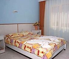 Golden Moon Apart Hotel