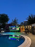 Golden Moon Apart Hotel