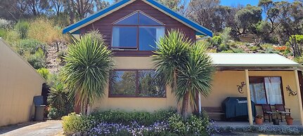 Eastern Reef Cottages