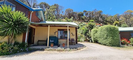 Eastern Reef Cottages