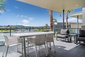 Sovereign Pier on the Waterways