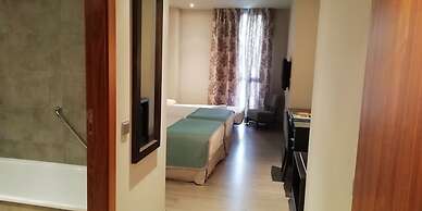 Hotel Ciudad de Ponferrada, Ascend Hotel Collection