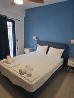Christina Studios & Apartments