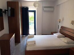 Christina Studios & Apartments