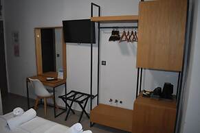 Christina Studios & Apartments