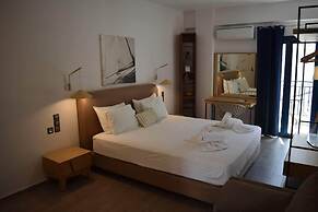 Christina Studios & Apartments