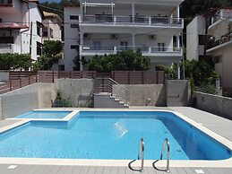 Christina Studios & Apartments