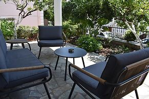 Christina Studios & Apartments