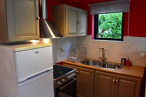 Christina Studios & Apartments