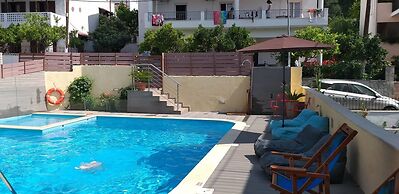 Christina Studios & Apartments