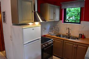 Christina Studios & Apartments