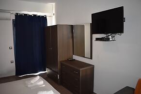 Christina Studios & Apartments