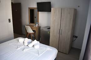 Christina Studios & Apartments