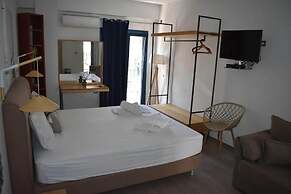 Christina Studios & Apartments