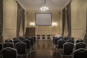 The White Hart Royal Hotel, Moreton-in-Marsh