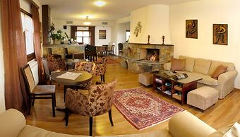 Erofili Hotel and Suites