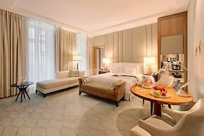 Corinthia London