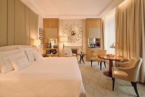 Corinthia London