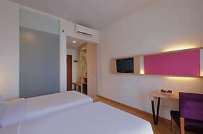 Quest Hotel Simpang Lima - Semarang by ASTON
