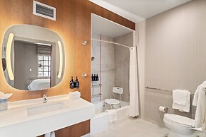 Hotel Indigo Baton Rouge Downtown by IHG