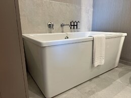 Hotel Indigo Baton Rouge Downtown by IHG