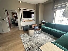 Hotel Indigo Baton Rouge Downtown by IHG