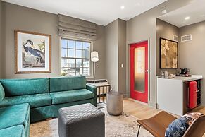 Hotel Indigo Baton Rouge Downtown by IHG