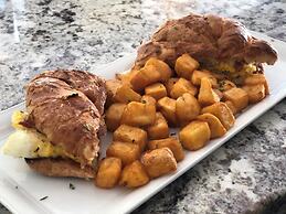 Hotel Indigo Baton Rouge Downtown by IHG