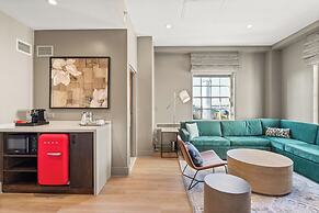 Hotel Indigo Baton Rouge Downtown by IHG