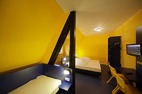 Bed'nBudget Expo-Hostel Rooms