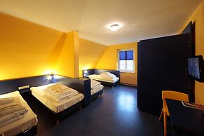 Bed'nBudget Expo-Hostel Rooms