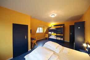 Bed'nBudget Expo-Hostel Rooms