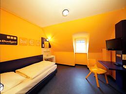 Bed'nBudget Expo-Hostel Rooms