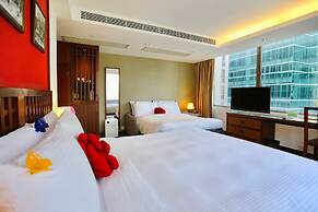 Butterfly on Wellington, Central