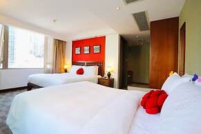 Butterfly on Wellington, Central