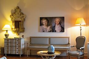 Divan Cukurhan - Boutique Class