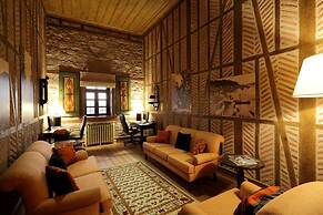 Divan Cukurhan - Boutique Class