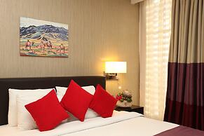 Golden Tulip Hail