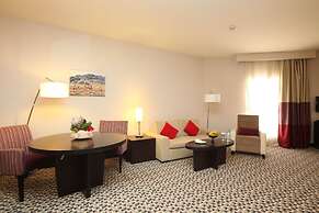 Golden Tulip Hail