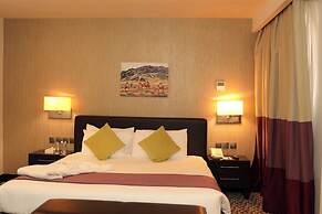 Golden Tulip Hail