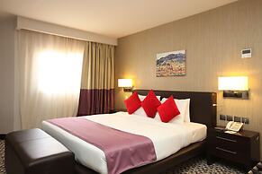 Golden Tulip Hail