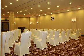 Golden Tulip Hail