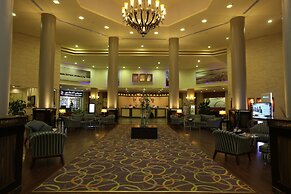 Golden Tulip Hail