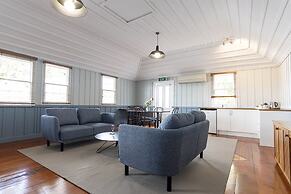 The Old Oak Boutique Hotel