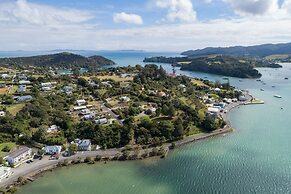 The Old Oak Boutique Hotel