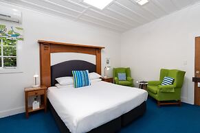 The Old Oak Boutique Hotel